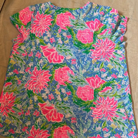 Lilly Pulitzer Boxy Blue and Pink Blouse - Picture 4 of 4